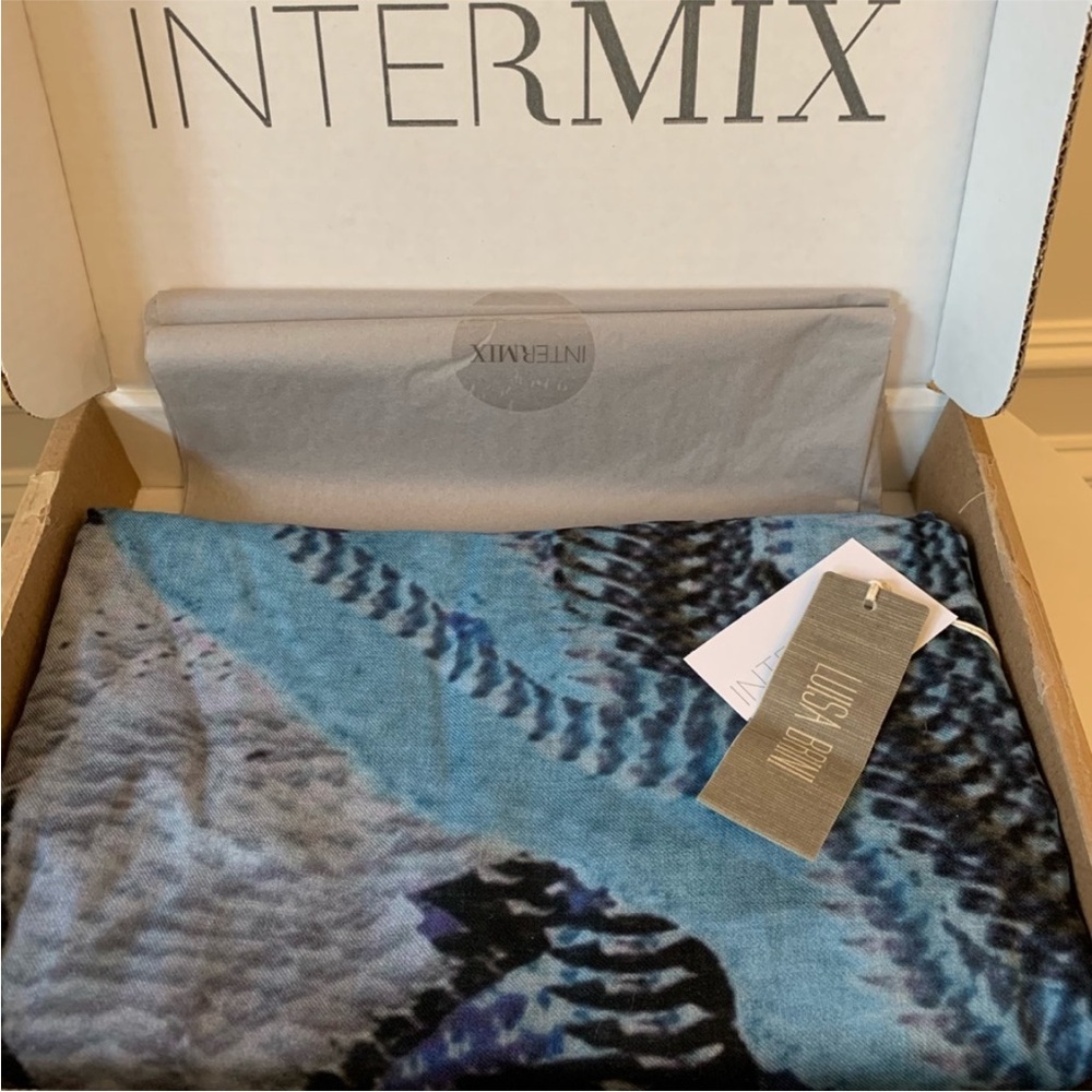 Vintage INTERMIX Scarf by LUISA BRINI Italian cashmere blend NEW RARE